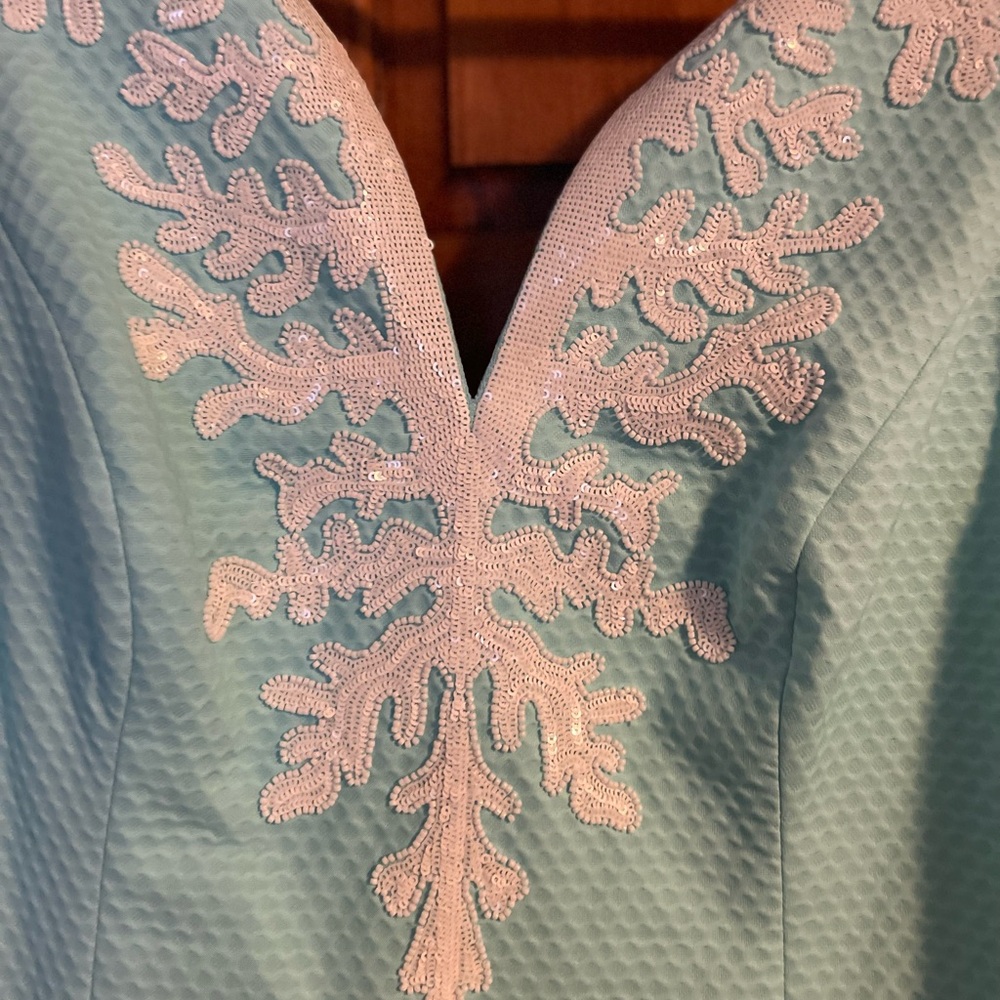 Excellent Condition Lilly Pulitzer Shift. - Picture 5 of 5